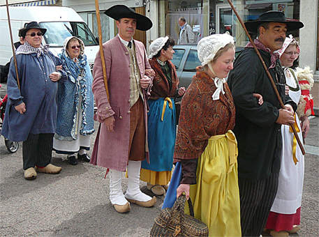 Costumes XIXeme siècle
