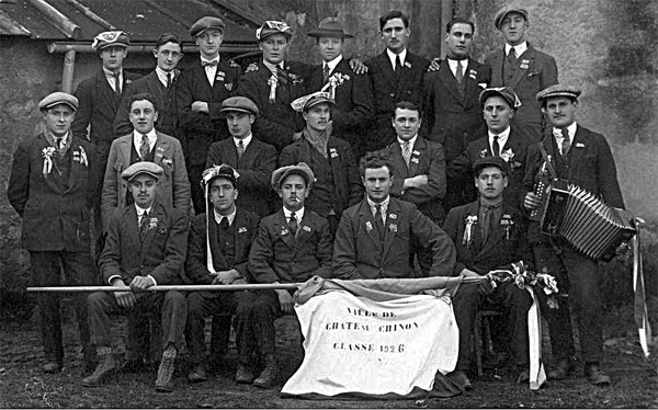 Conscrits de Château-Chinon - Classe 1926 Conscrits de Château-Chinon - Classe 1926