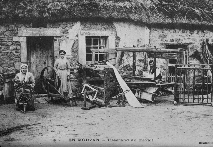 En Morvan, tisserand au travail En Morvan, tisserand au travail